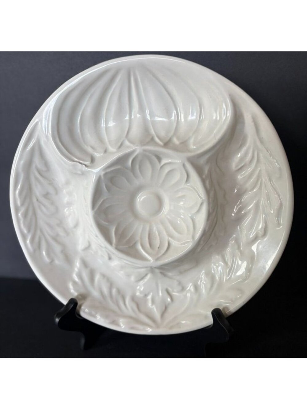 Vintage Whittier Pottery Artichoke Serving Dish (1) 1975 White Ceramic 10.5"